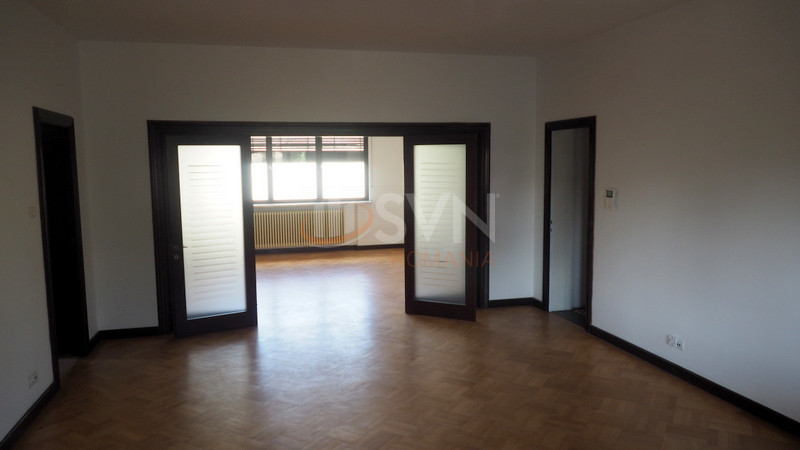 Apartament, 5 camere Bucuresti/Capitale