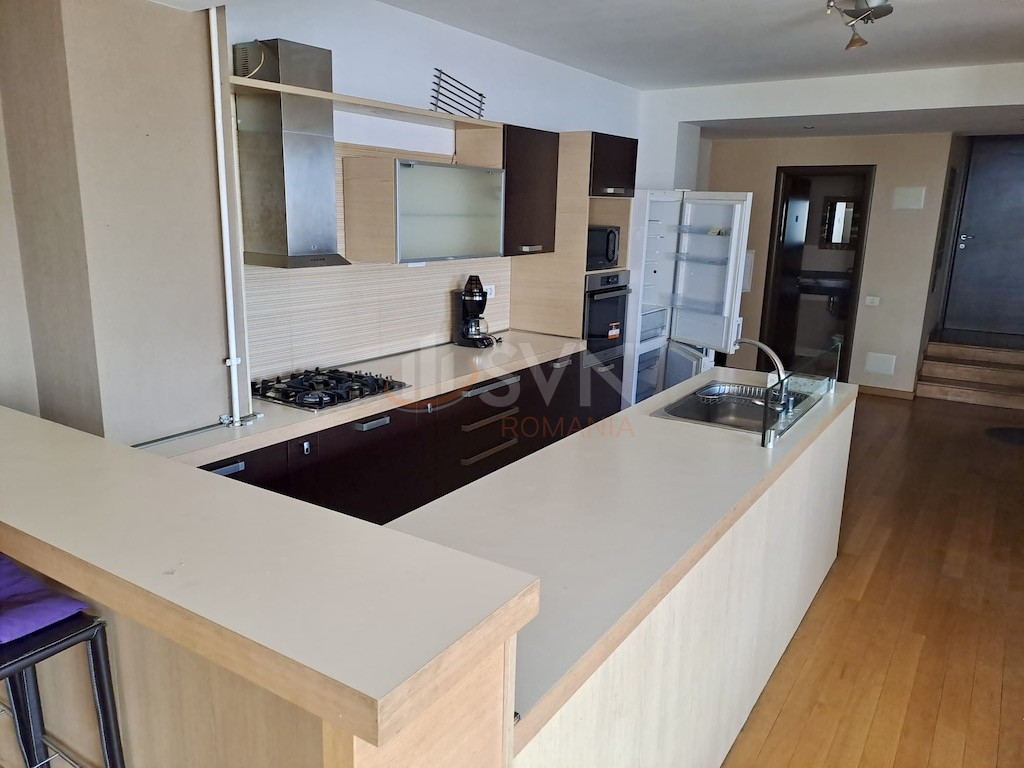 Apartament, 5 camere Bucuresti/Domenii