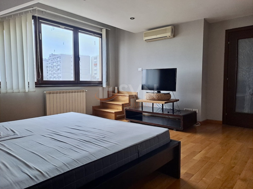 Apartament, 5 camere Bucuresti/Domenii