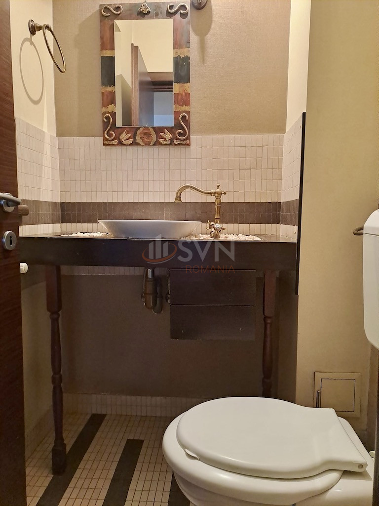 Apartament, 5 camere Bucuresti/Domenii