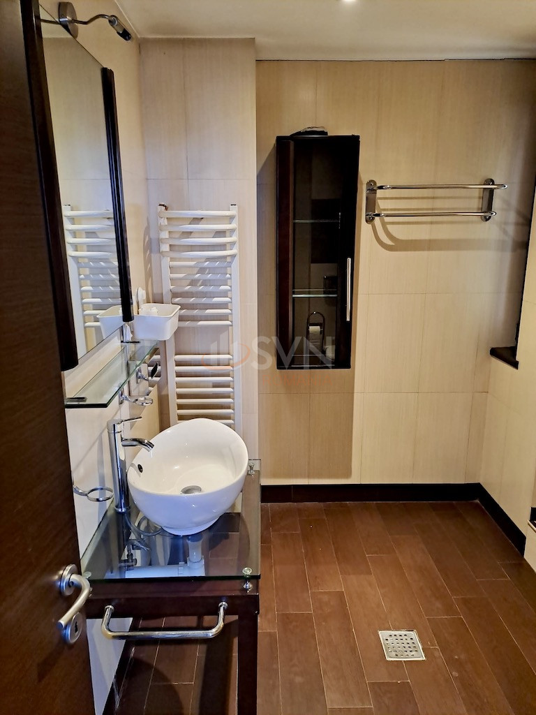 Apartament, 5 camere Bucuresti/Domenii