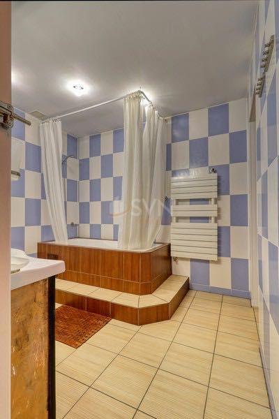 Apartament, 5 camere Bucuresti/1 Mai