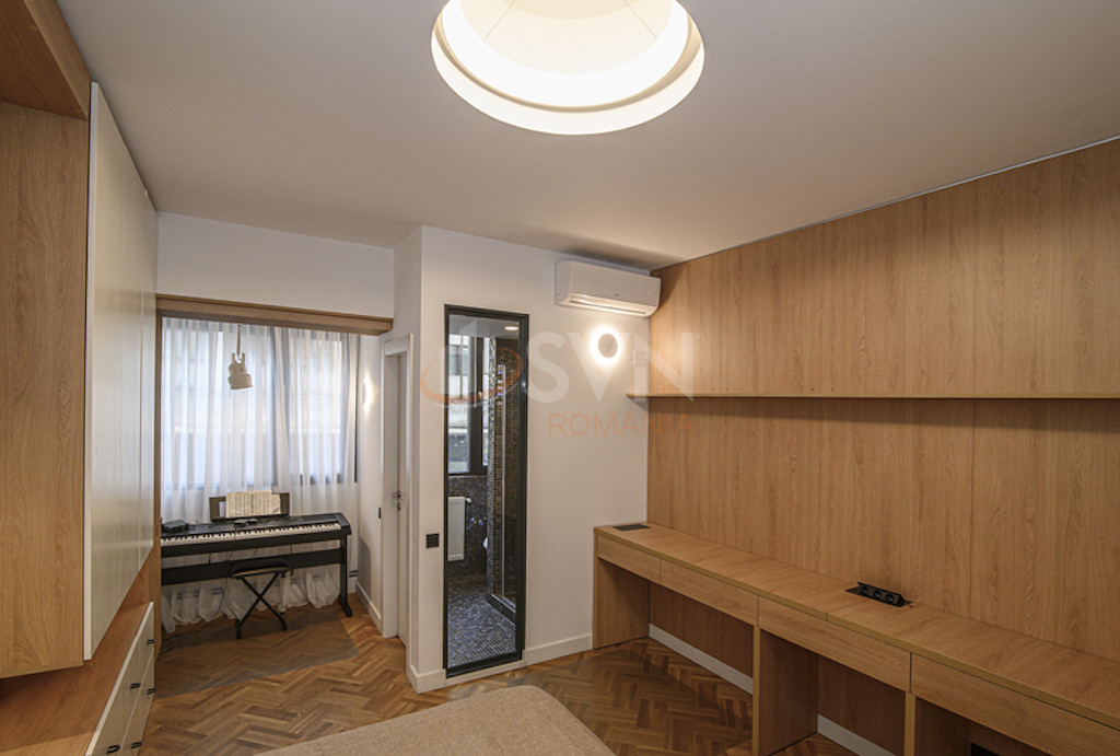 Apartament, 5 camere Bucuresti/Calea Victoriei