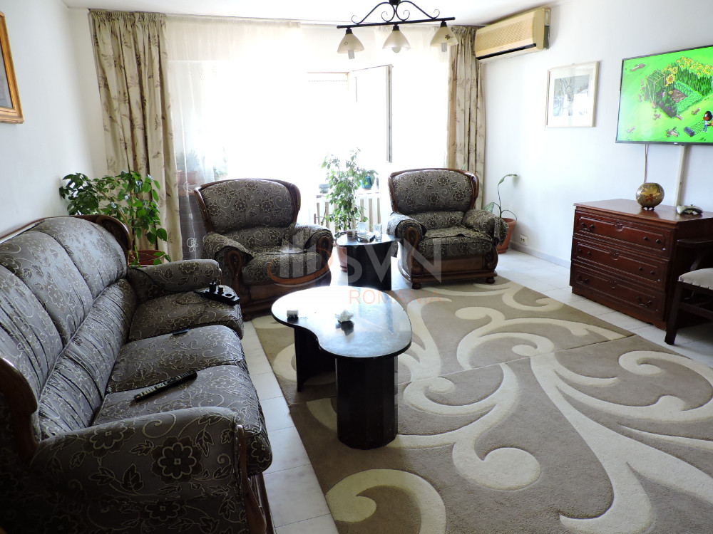 Apartament, 5 camere Bucuresti/Calea Calarasilor