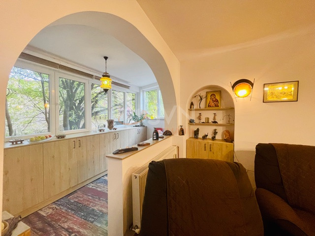 Apartament, 5 camere Bucuresti/Armeneasca