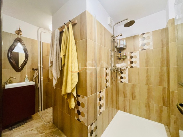 Apartament, 5 camere Bucuresti/Armeneasca