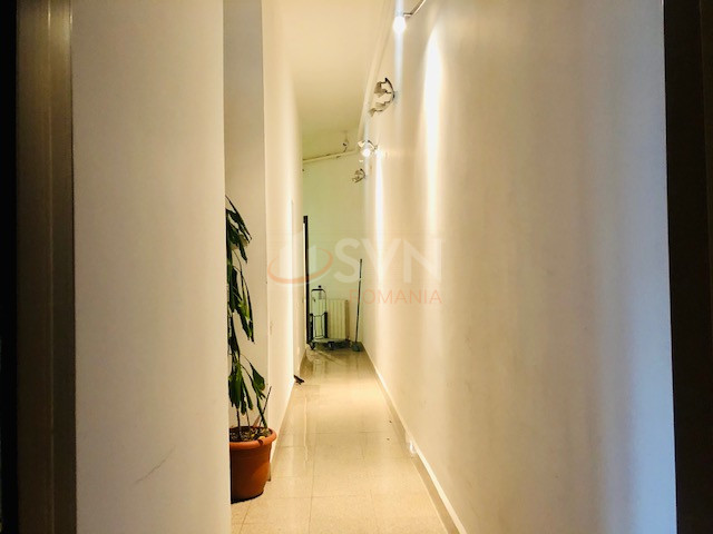 Apartament, 5 camere Bucuresti/Armeneasca