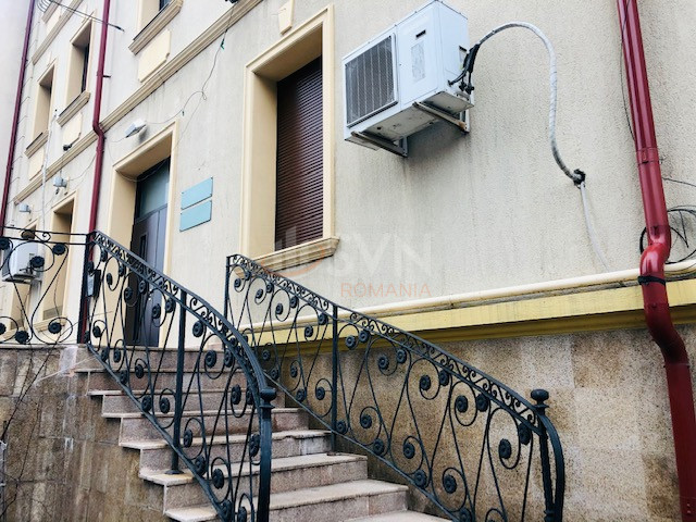 Apartament, 5 camere Bucuresti/Armeneasca