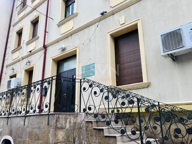 Apartament, 5 camere Bucuresti/Armeneasca