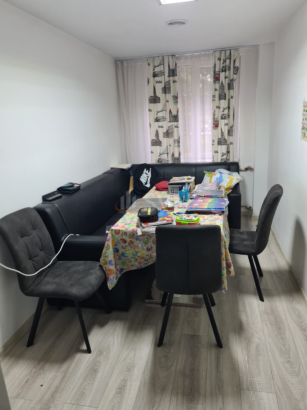 Apartament, 5 camere Bucuresti/Titan
