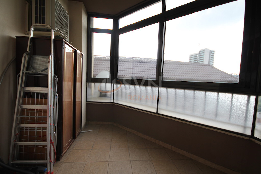 Apartament, 5 camere Bucuresti/Clucerului