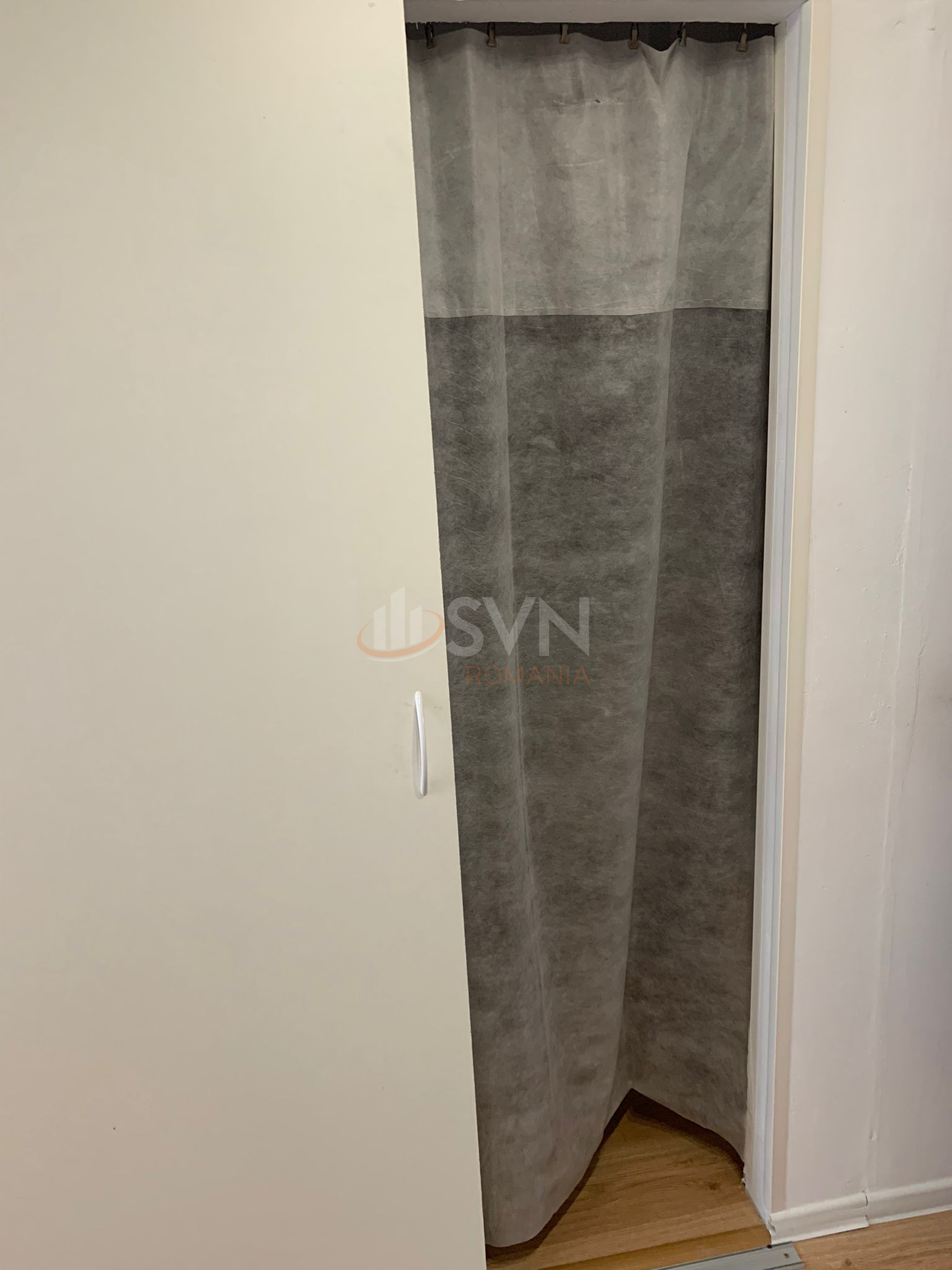 Apartament, 5 camere Bucuresti/Berceni