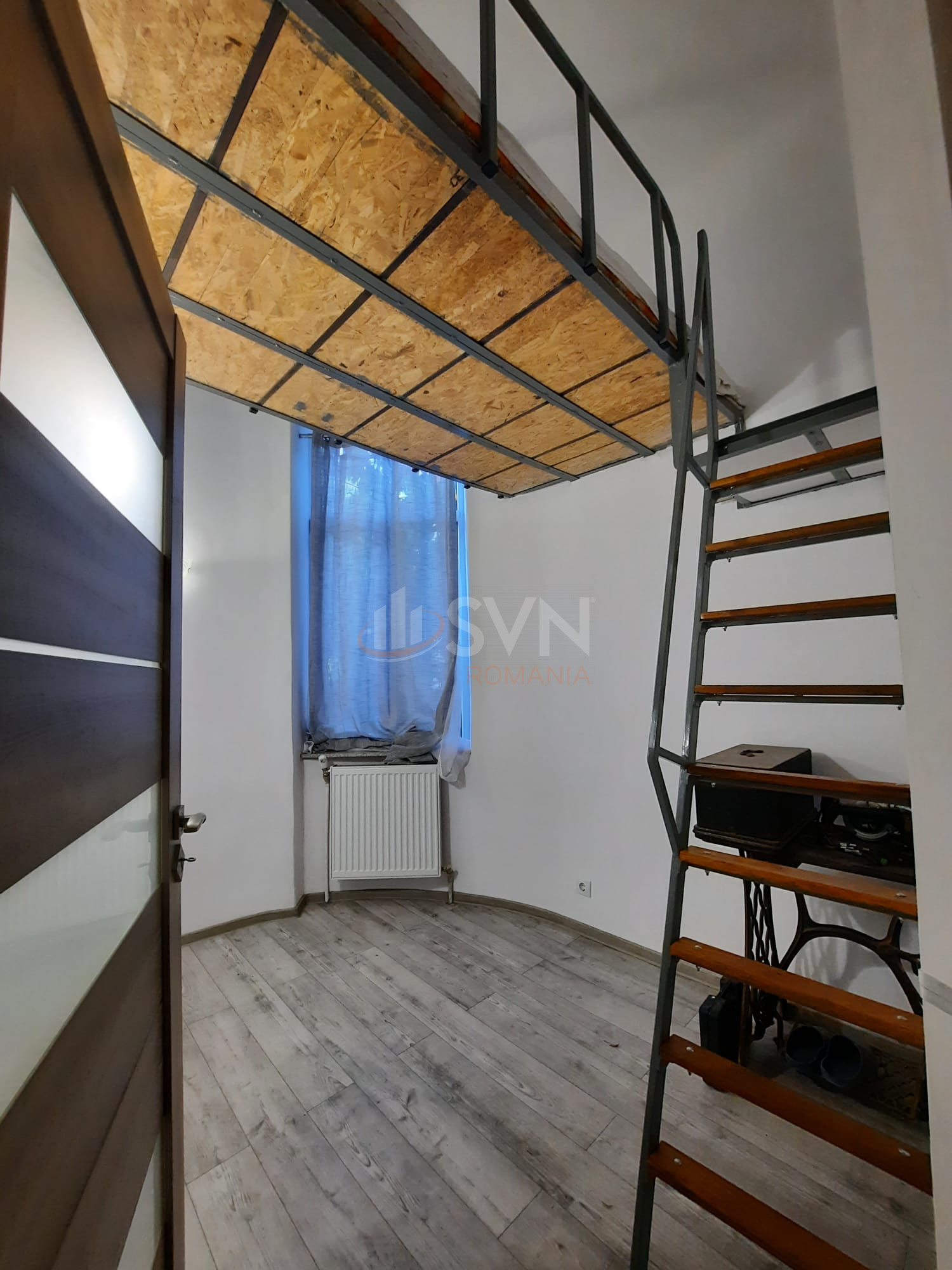 Apartament, 5 camere Bucuresti/Calea Calarasilor