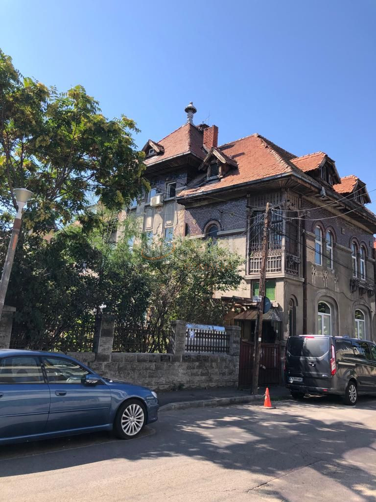 Apartament, 5 camere Bucuresti/Calea Calarasilor