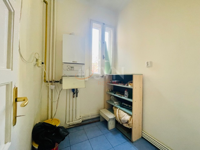 Apartament, 5 camere Bucuresti/Universitate (s1)