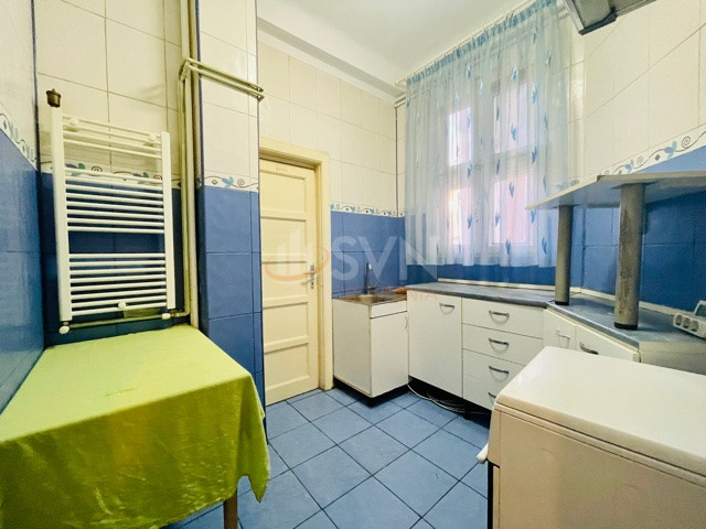 Apartament, 5 camere Bucuresti/Universitate (s1)