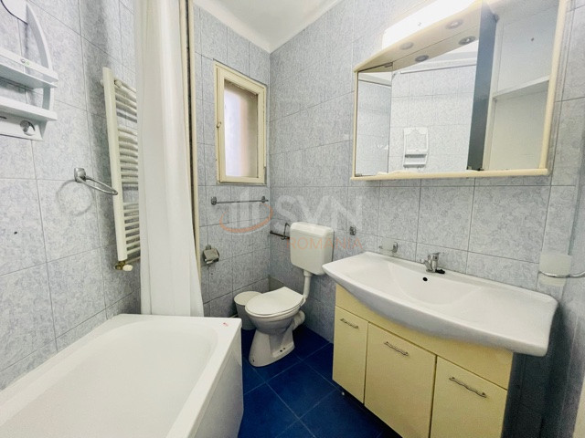 Apartament, 5 camere Bucuresti/Universitate (s1)