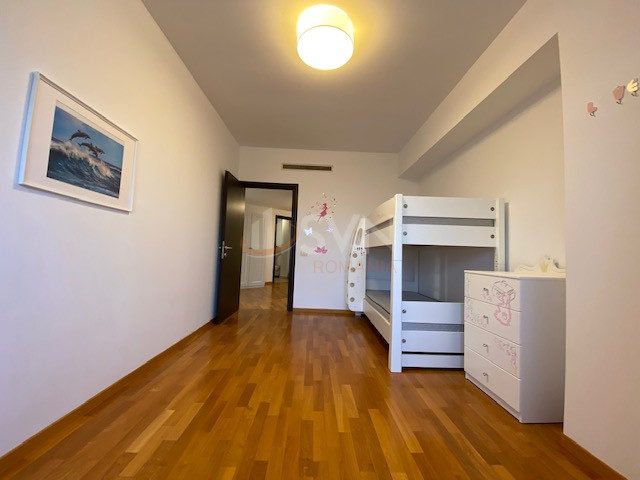 Apartament, 5 camere Bucuresti/Herastrau