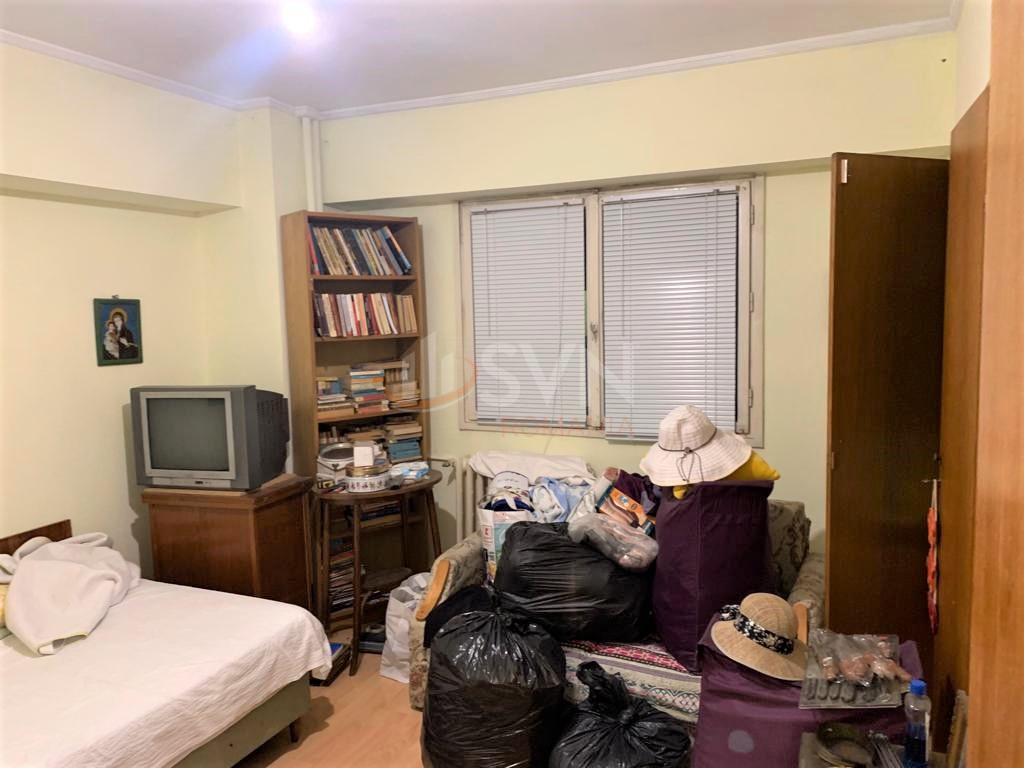 Apartament, 5 camere Bucuresti/Universitate (s1)