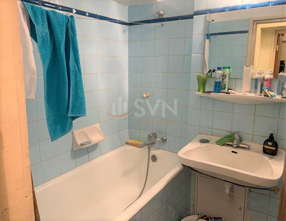 Apartament, 5 camere Bucuresti/Universitate (s1)