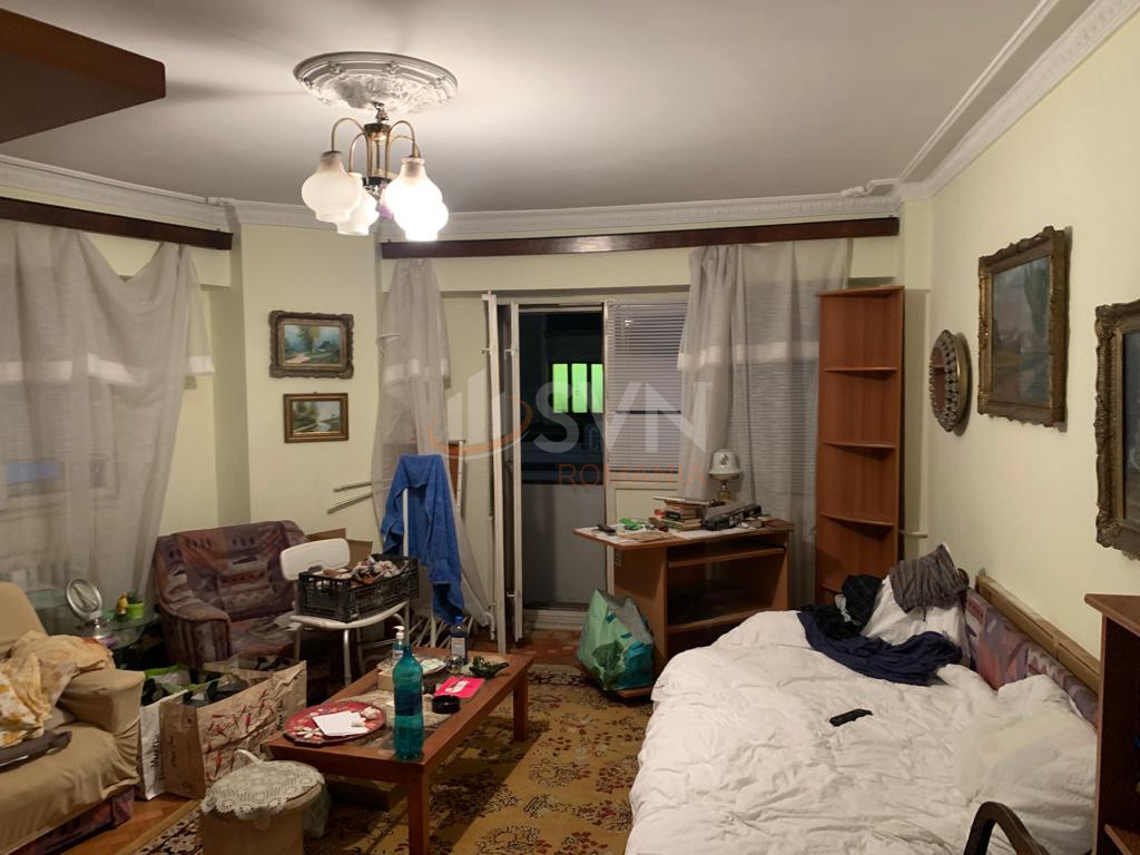 Apartament, 5 camere Bucuresti/Universitate (s1)