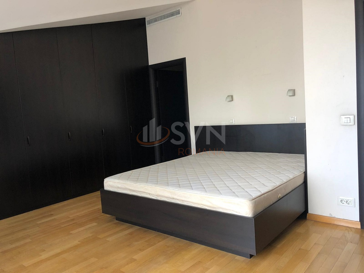 Apartament, 5 camere Bucuresti/Primaverii