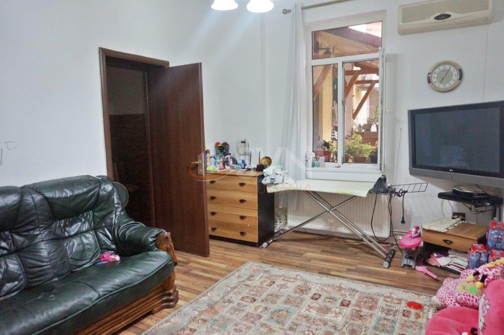 Apartament, 5 camere Bucuresti/Foisorul De Foc