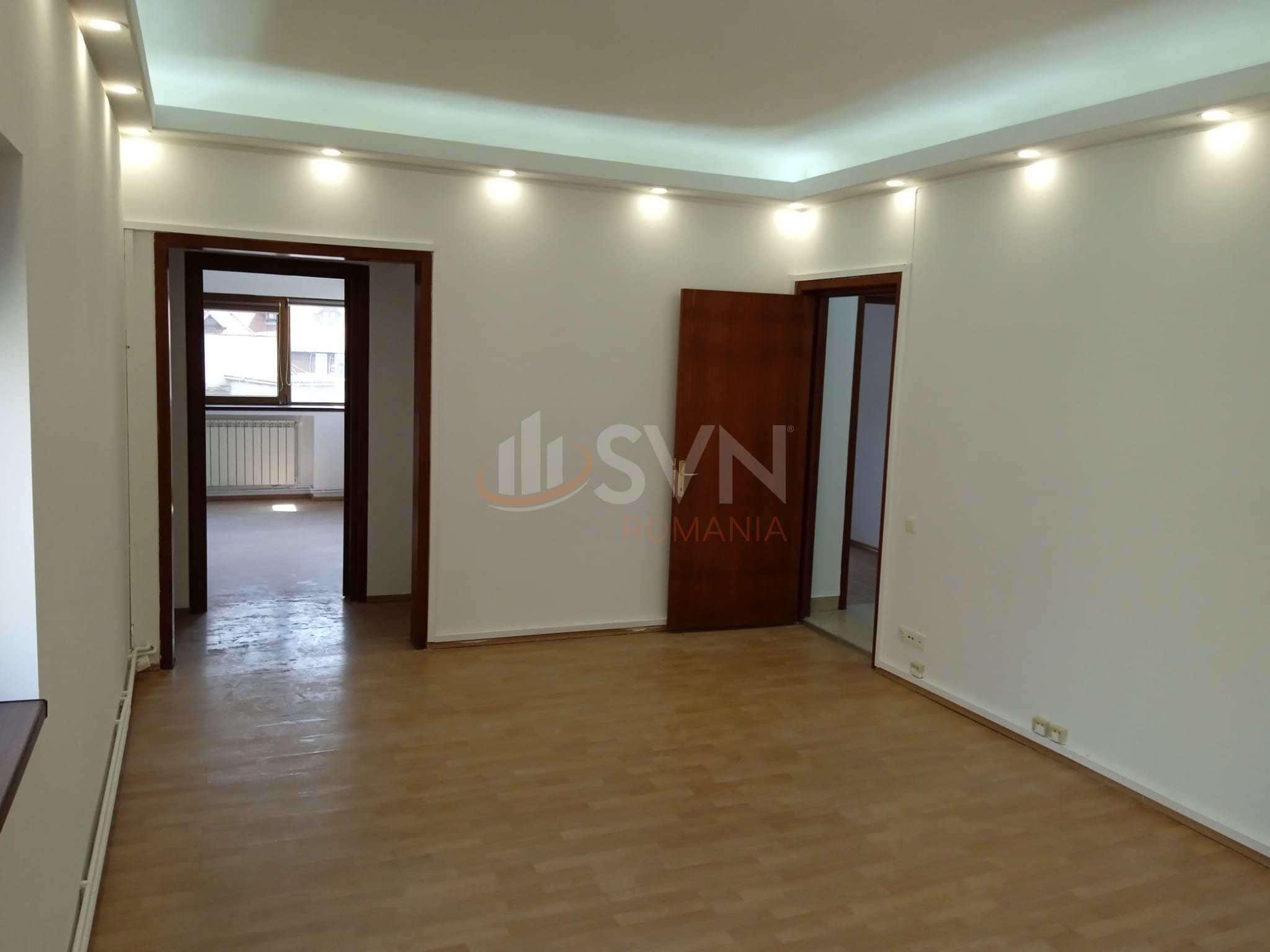 Apartament, 5 camere Bucuresti/Romana