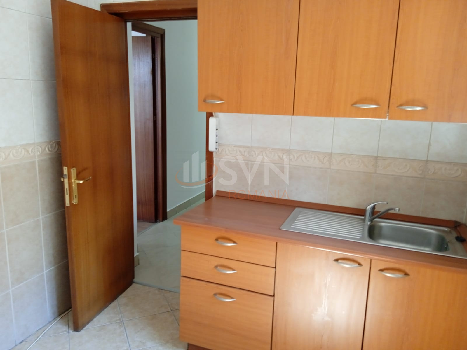 Apartament, 5 camere Bucuresti/Romana