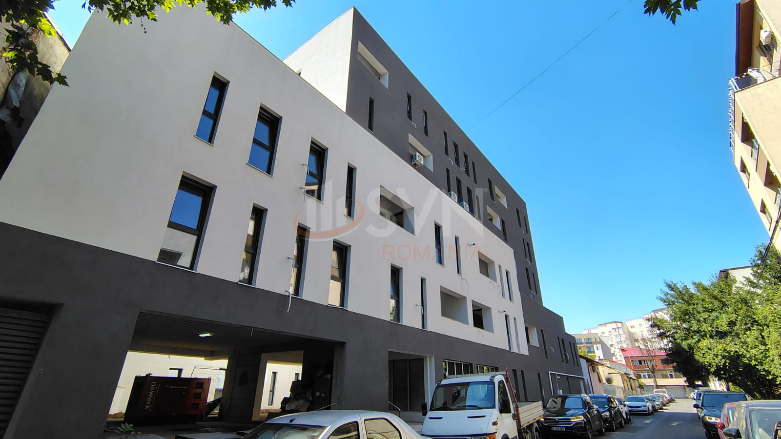 Apartament, 5 camere Bucuresti/Timpuri Noi