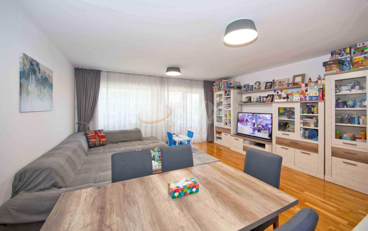 Apartament, 5 camere Bucuresti/Baba Novac