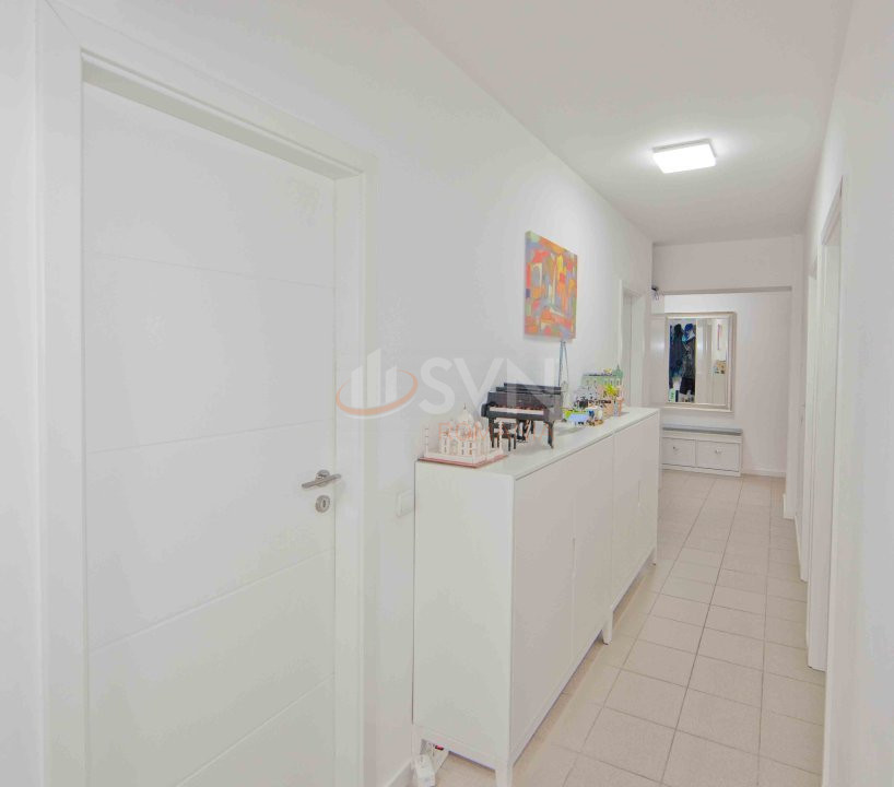 Apartament, 5 camere Bucuresti/Baba Novac