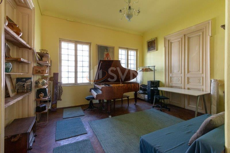 Apartament, 5 camere Bucuresti/Calea Victoriei