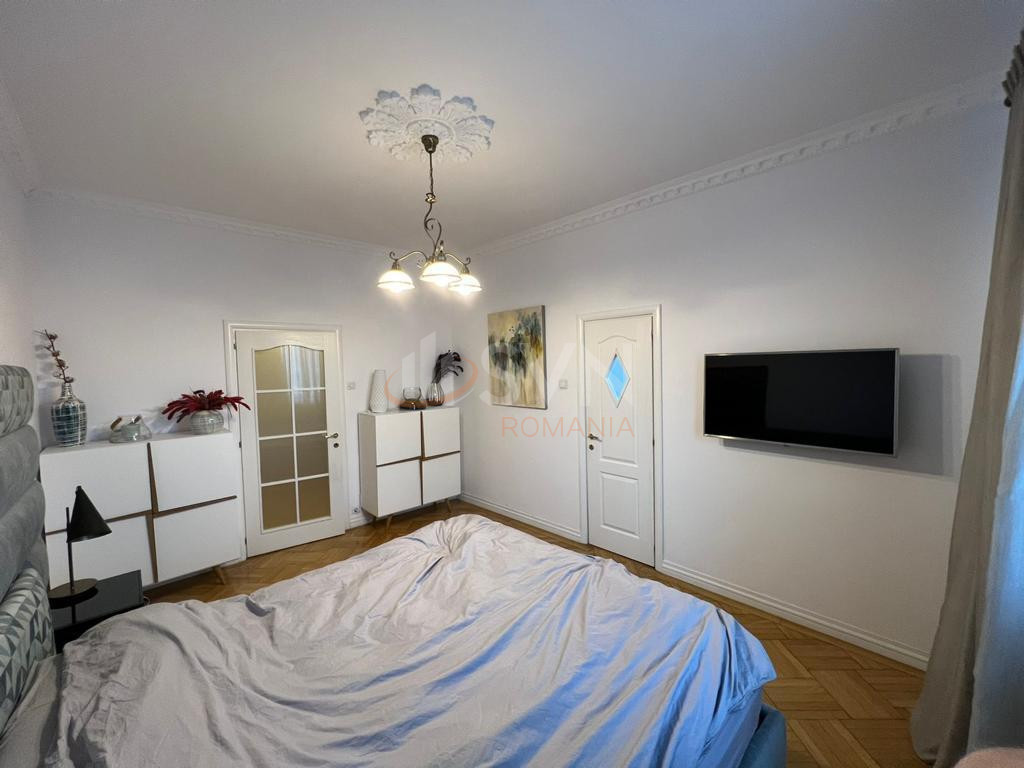Apartament, 5 camere Bucuresti/Calea Victoriei