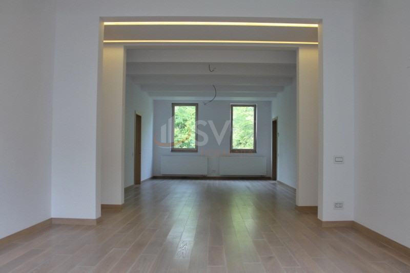 Apartament, 5 camere Bucuresti/Aviatorilor