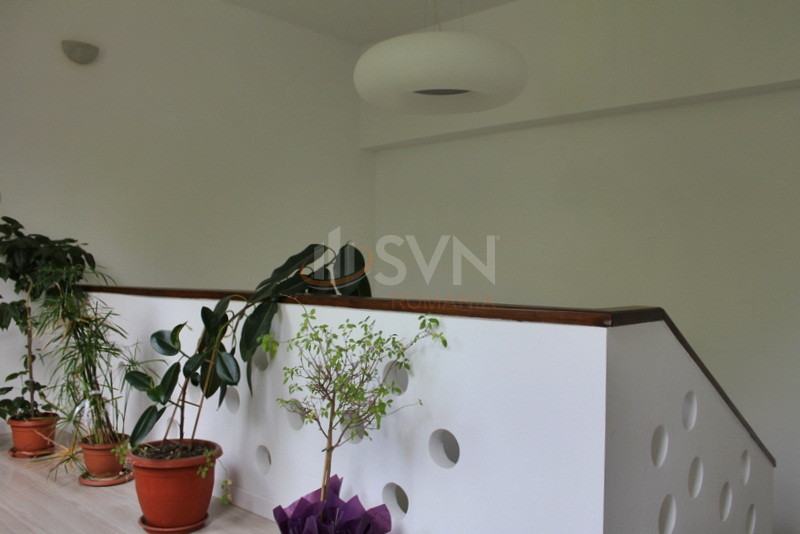 Apartament, 5 camere Bucuresti/Aviatorilor