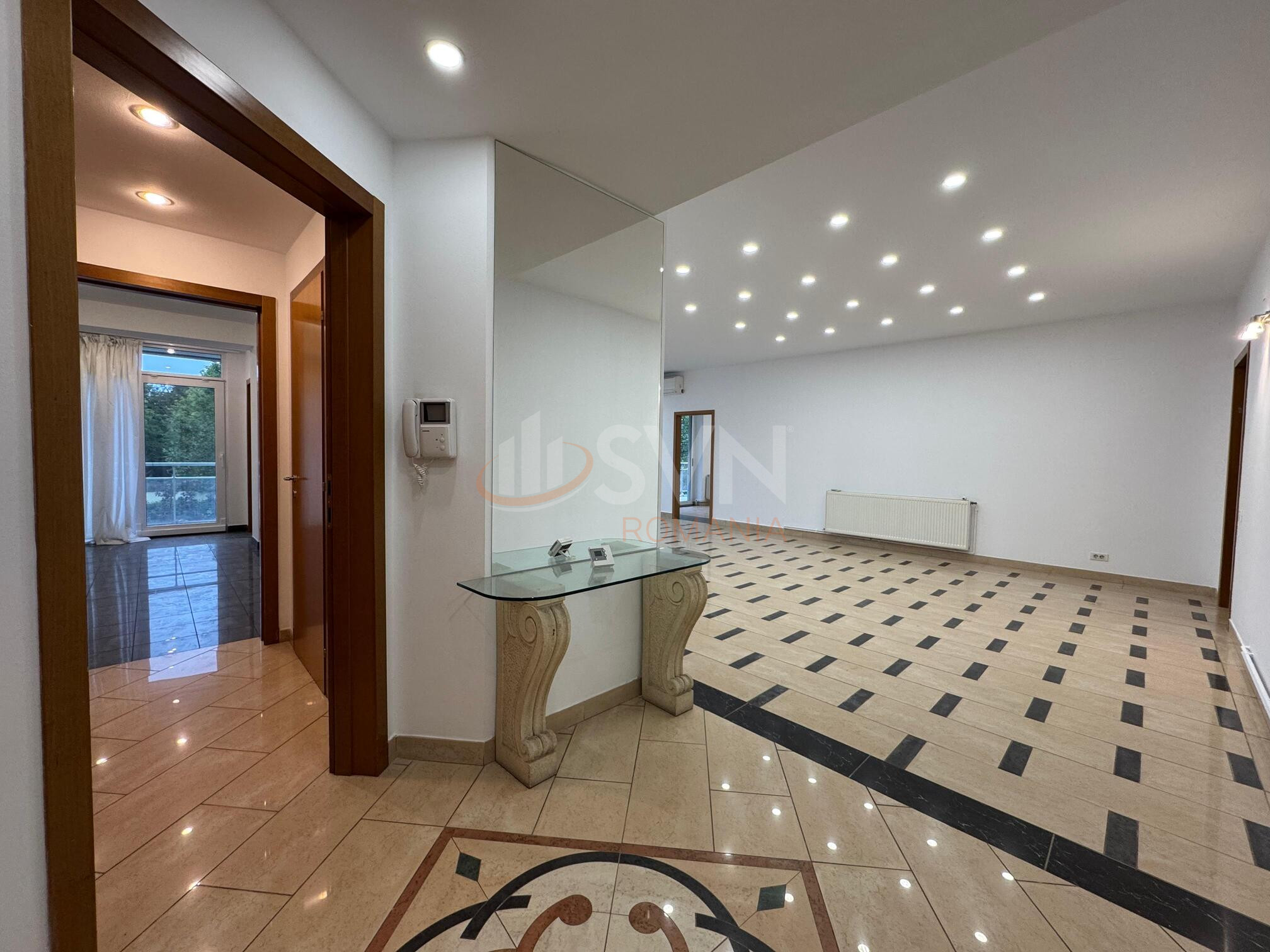 Apartament, 5 camere Bucuresti/Primaverii