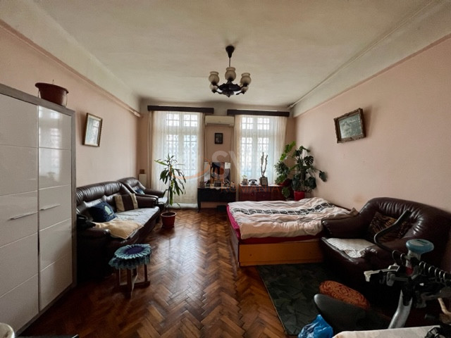 Apartament, 5 camere Bucuresti/Grivita