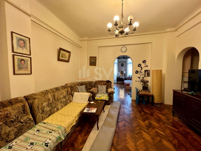 Apartament, 5 camere Bucuresti/Grivita
