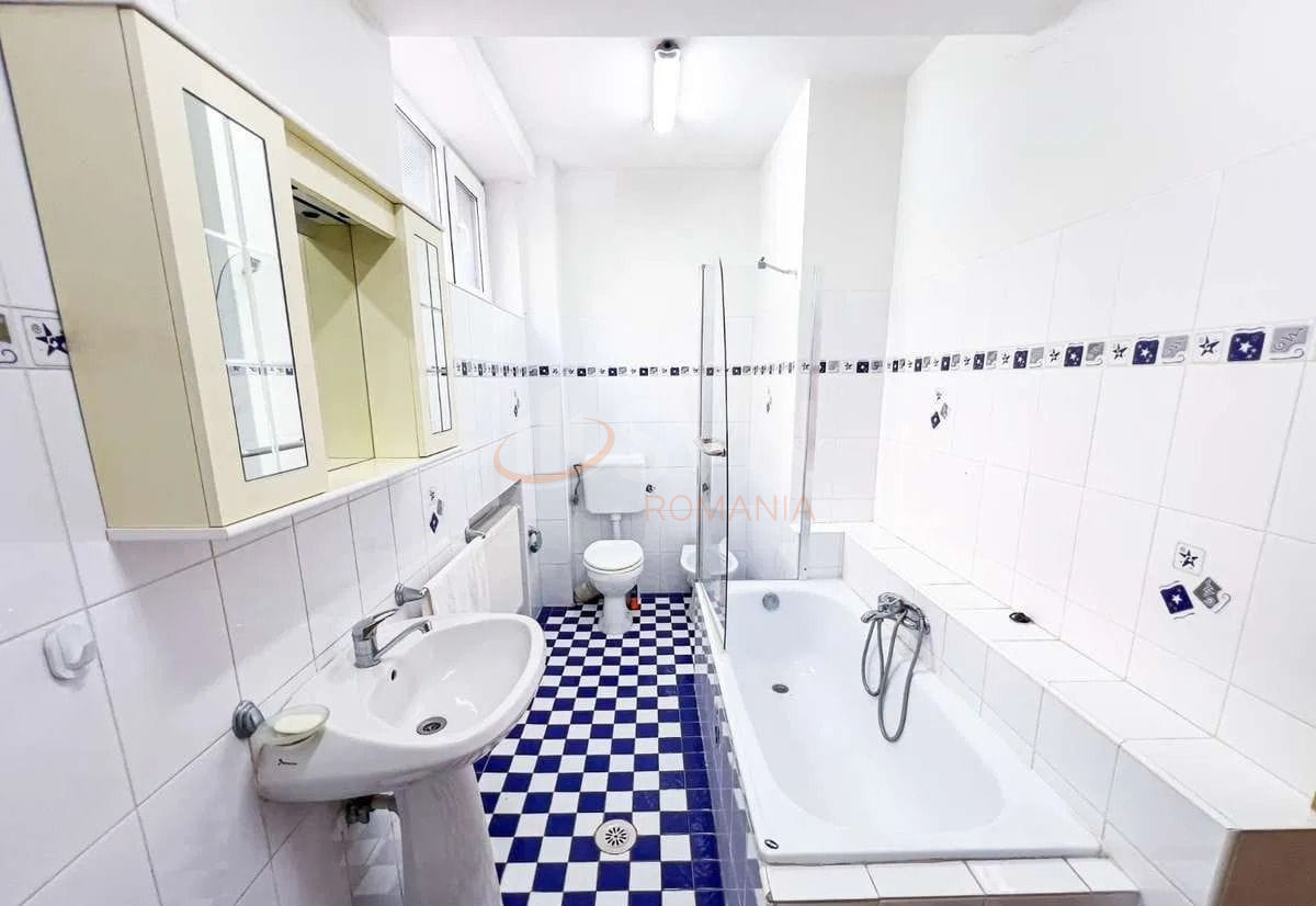 Apartament, 5 camere Bucuresti/Aviatorilor
