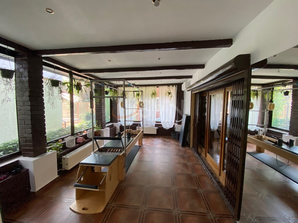 Apartament, 5 camere Bucuresti/Aviatorilor