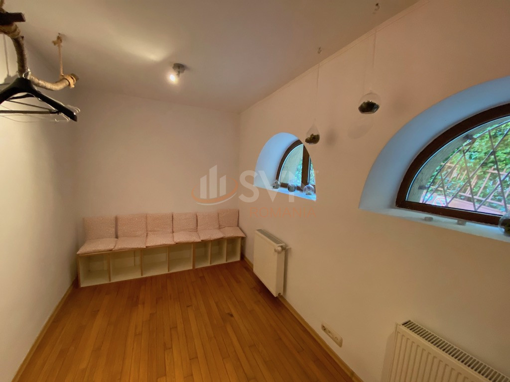 Apartament, 5 camere Bucuresti/Aviatorilor