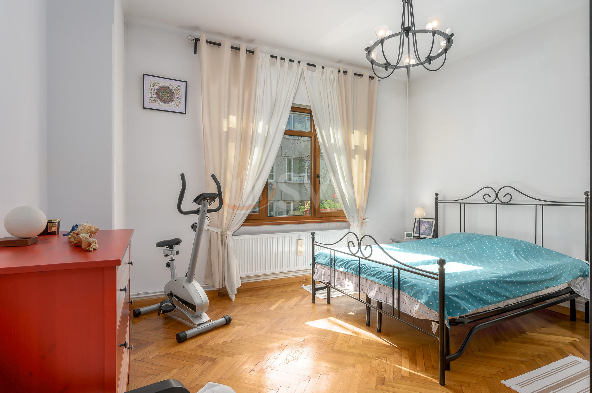 Apartament, 5 camere Bucuresti/Piata Unirii (s4)