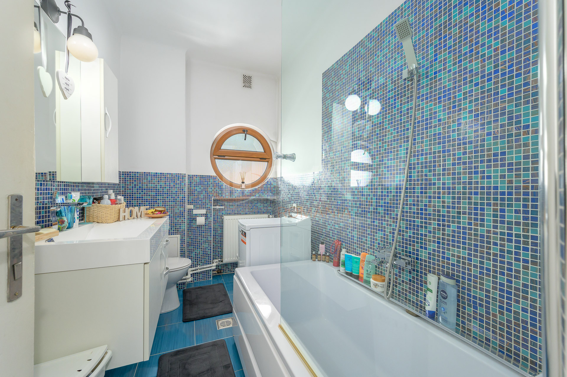 Apartament, 5 camere Bucuresti/Piata Unirii (s4)