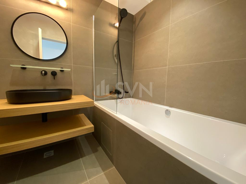 Apartament, 5 camere Bucuresti/Iancu Nicolae