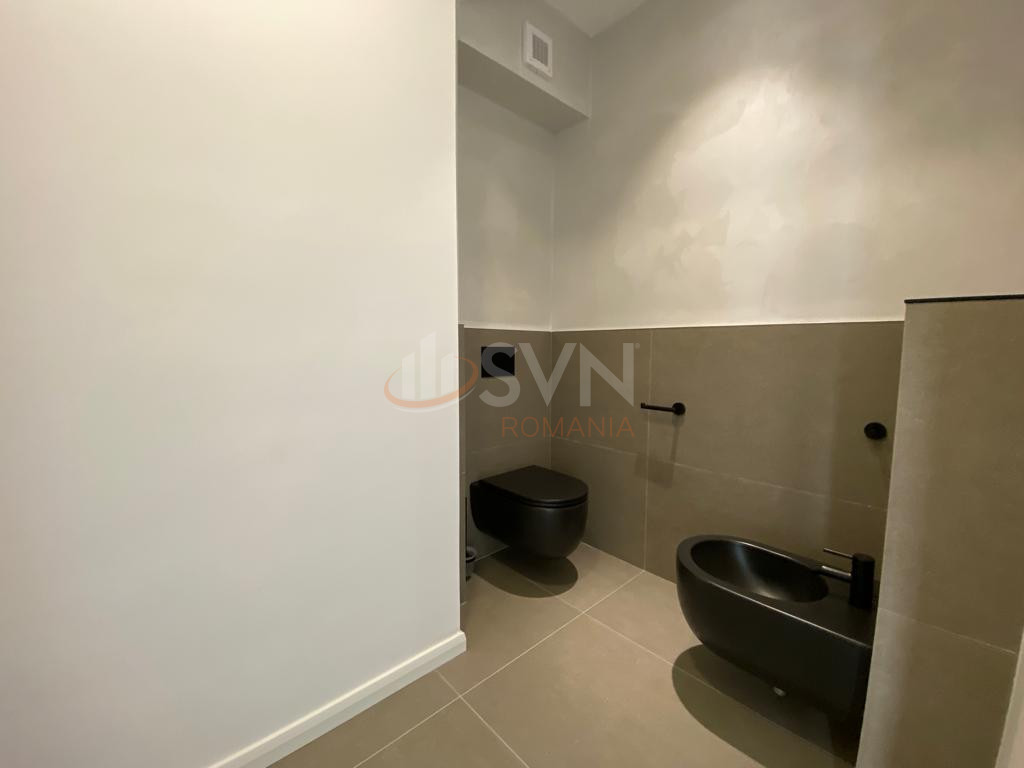 Apartament, 5 camere Bucuresti/Iancu Nicolae