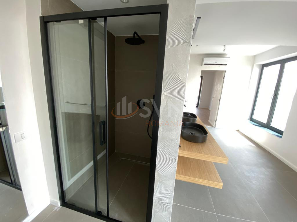 Apartament, 5 camere Bucuresti/Iancu Nicolae