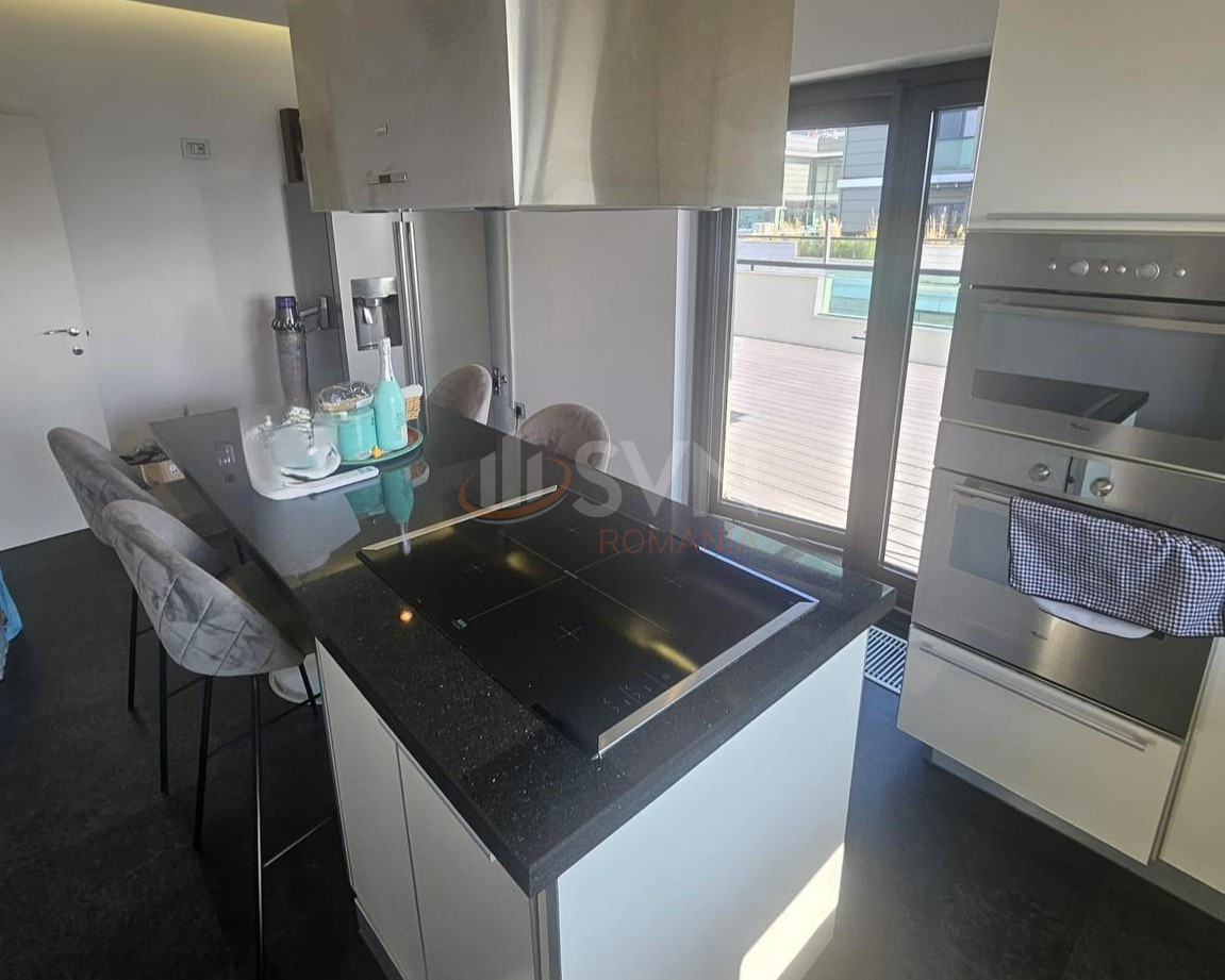 Apartament, 5 camere Bucuresti/Lacul Tei