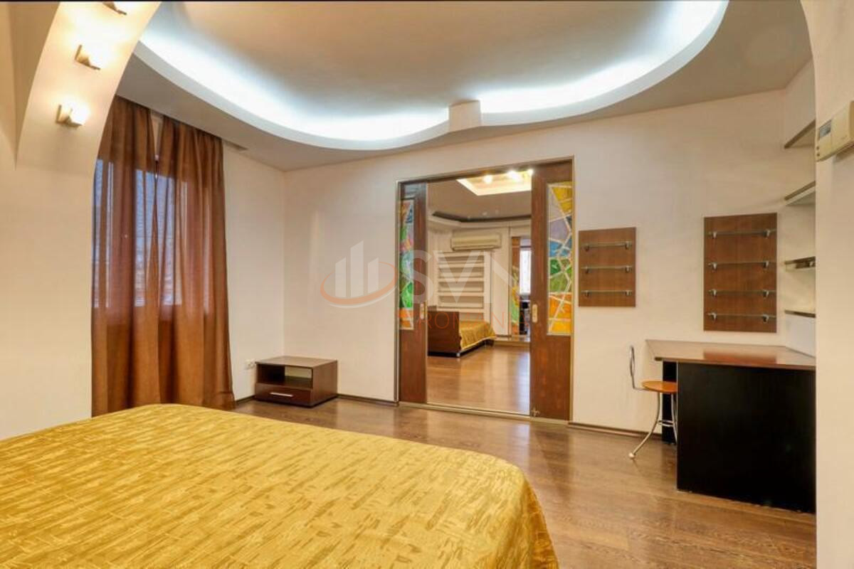 Apartament, 5 camere Bucuresti/1 Mai