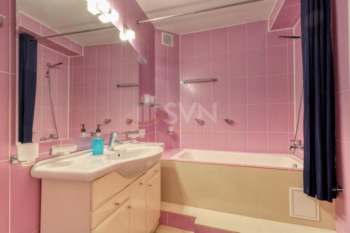 Apartament, 5 camere Bucuresti/1 Mai